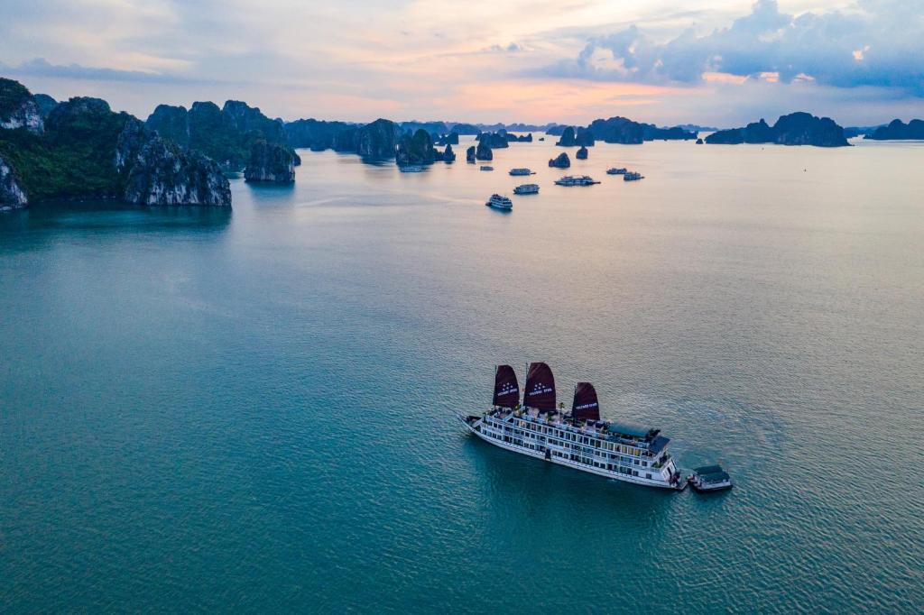 Halong cruise
